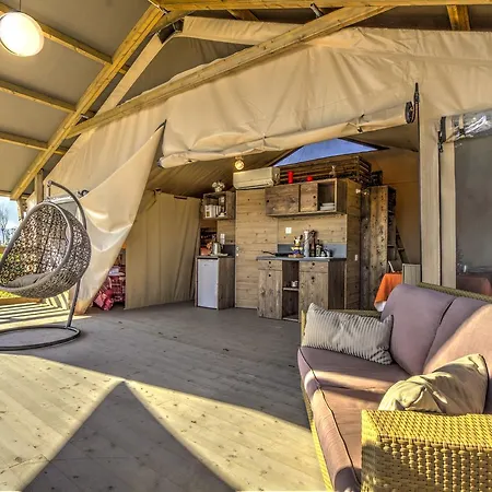 Luxury tent Glamping Diacceroni 3*