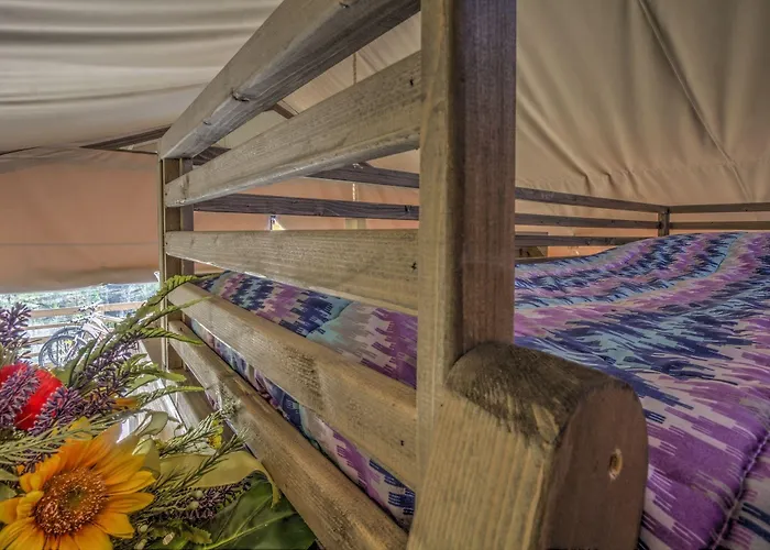 Glamping Diacceroni Luxe tent